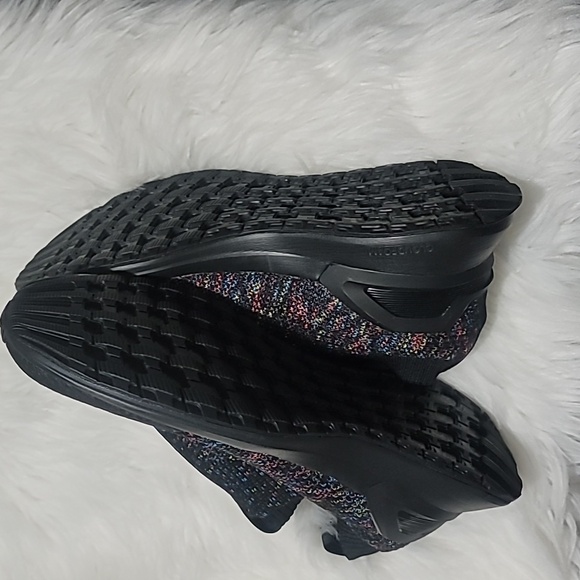 Addias - Picture 4 of 5